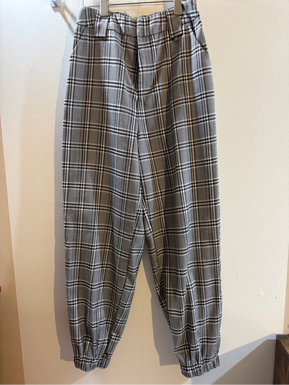 I.AM.GIA Black White Plaid Jogger Pants Elastic Cuff Size M Streetwear